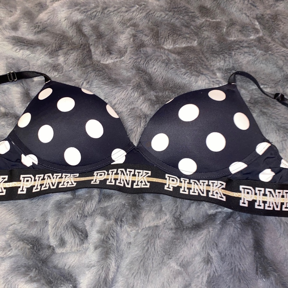 Victoria’s Secret PINK wireless push-up bra